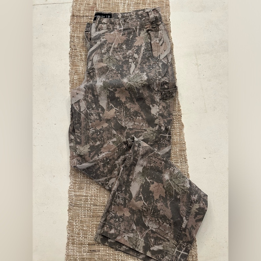 Abercrombie & Fitch Brown Camouflage Relaxed Men Jeans